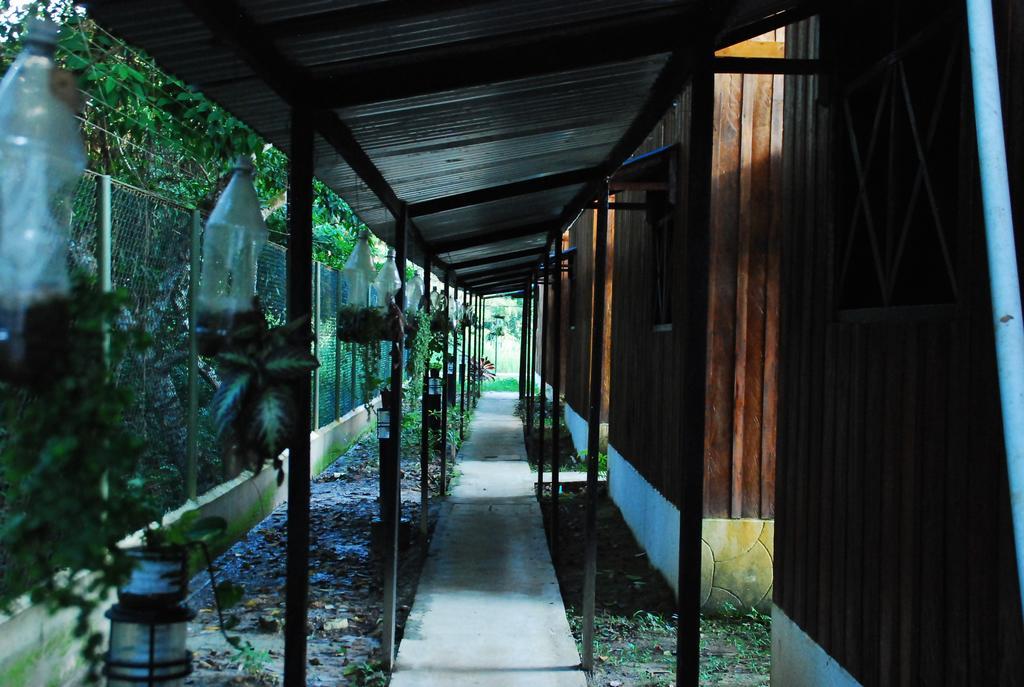 Hotel Utueane Letícia Exterior foto